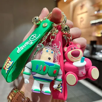 Disney Toy Story Akciófigura Játék kulcstartó lány Rajzfilm Eper Mackó hátizsák Medál kulcstartó Buzz Lightyear Játék ajándék