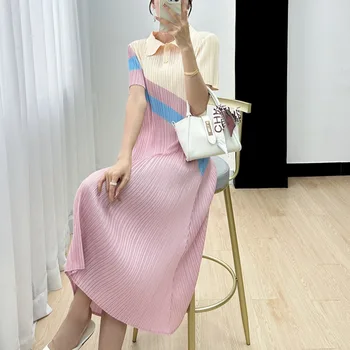 Top Miyake új pólógalléros ruha Nők 2023 Nyári színblokkoló rakott alkalmi temperamentum ingázás női középhosszú ruhák