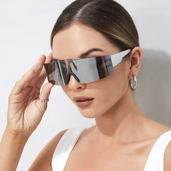 Új retro női európai és amerikai személyiség divat Nagy keretes fényvédő szemüveg Női Spice Girl napszemüveg
