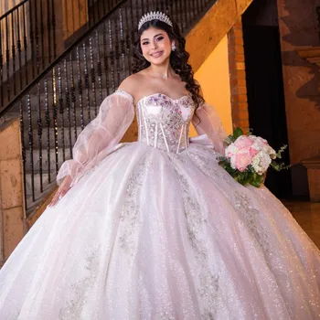 Elefántcsont csillogó quinceanera ruhák Luxus kristályrátétes hosszú ujjú vállról levett születésnapi parti báli ruha Vestidos de 15