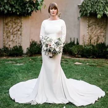 Elegáns sellő esküvői ruhák Hosszú ujjú O-nyak 2019 Gyönyörű egyszerű szatén menyasszonyi ruhák Gombok Vissza fehér menyasszonyi ruha